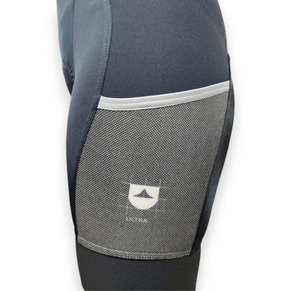 Détail de la poche cargo réfléchissante du cuissard court Ultra V3 Femme Owlin